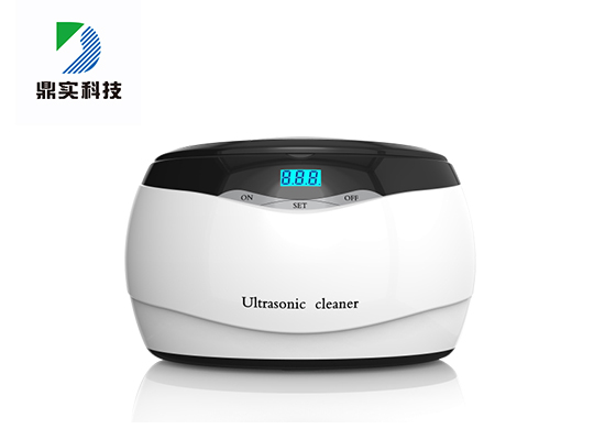 為什么現(xiàn)在越來越多的人選擇家用超聲波清洗機(jī)